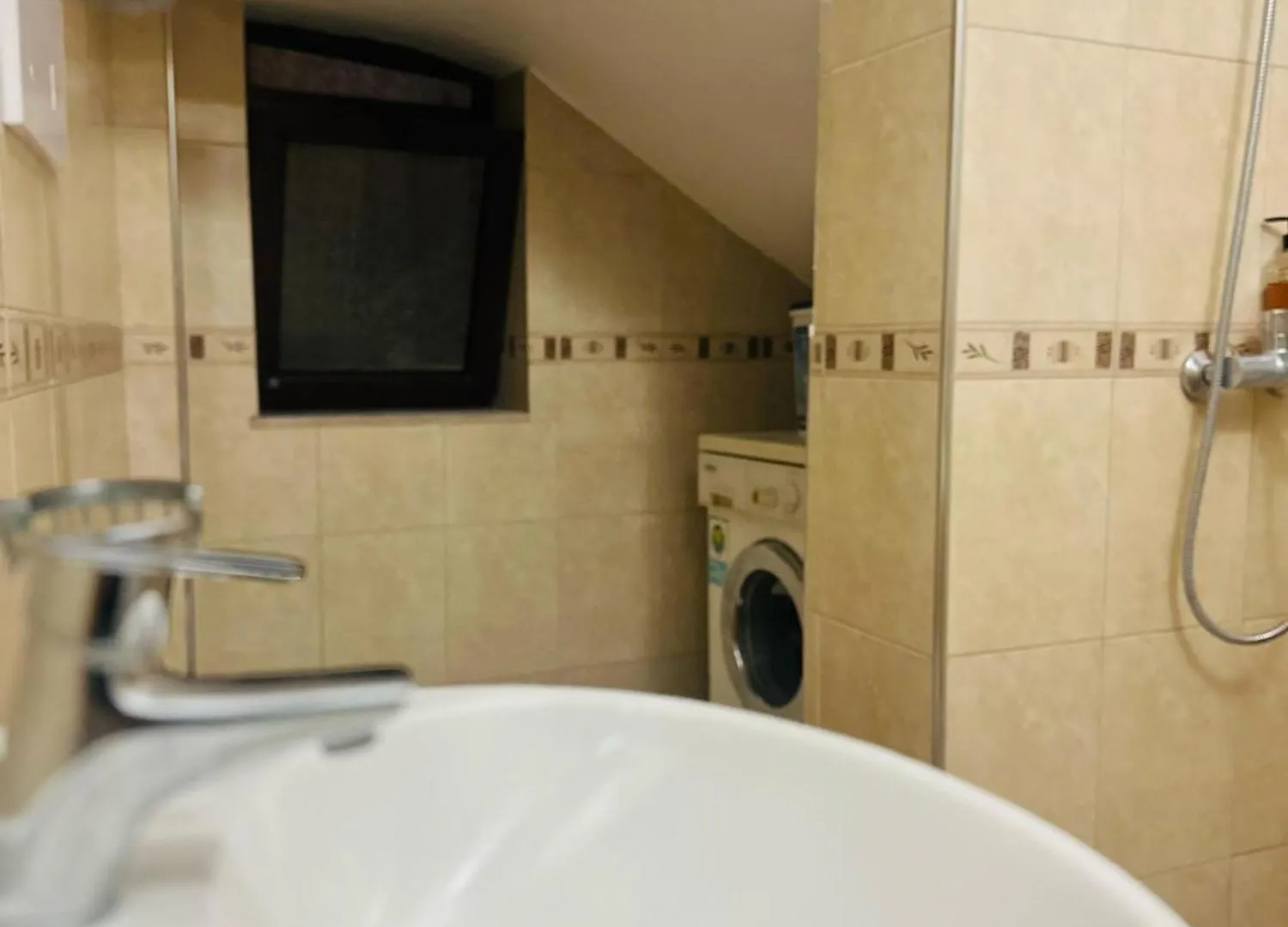 Sunlight & Comfort Flat 4 Pax Tirana