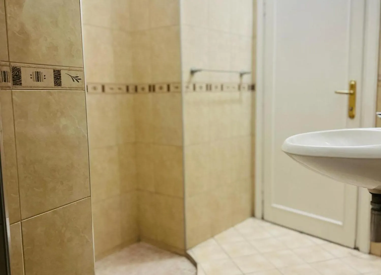 Sunlight & Comfort Flat 4 Pax Tirana Albania